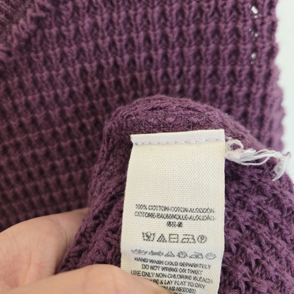 Free People Purple Sunrise Cold Shoulder Waffle Knit Sweater Size Large - Picture 10 of 10